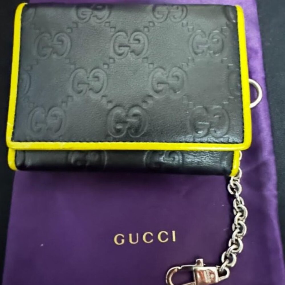 EUC GUCCI Bifold leather wallet with chain GG UNISEX 256442